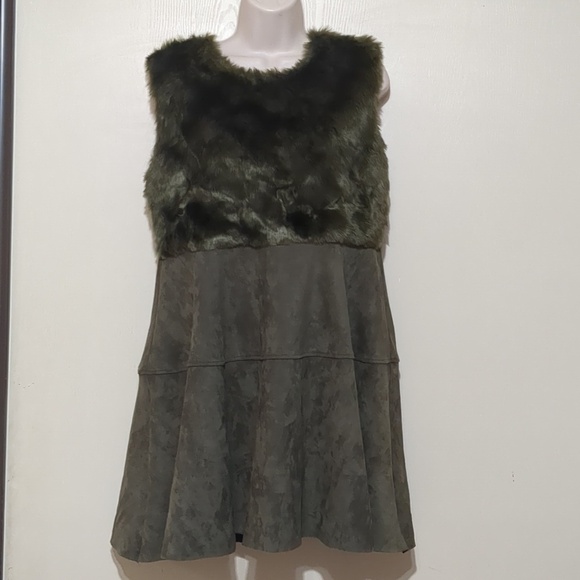Maac London Dresses & Skirts - MAAC London Dress Fit & Flare Sleeveless Faux Fur Top Suede Feel Bottom Size L